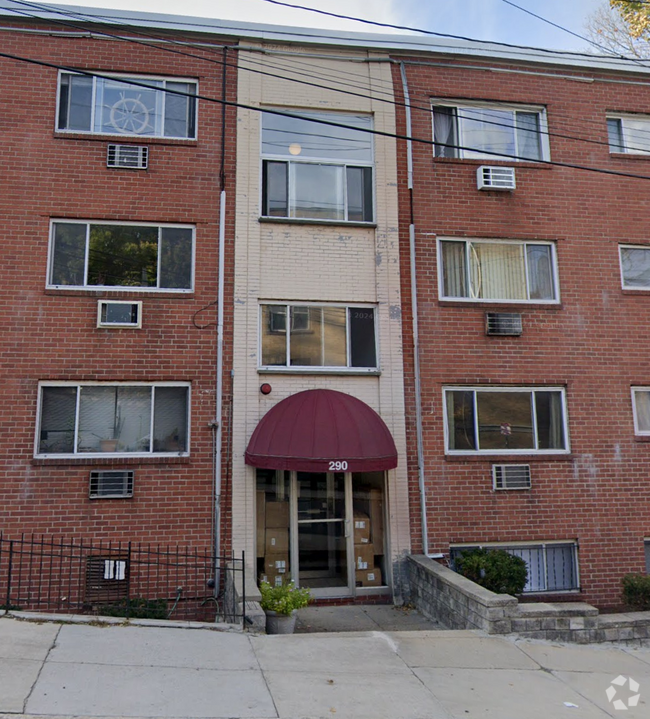 Building Photo - 290 Corey Rd