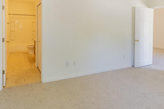 Building Photo - 3680 Kirkpatrick Cir