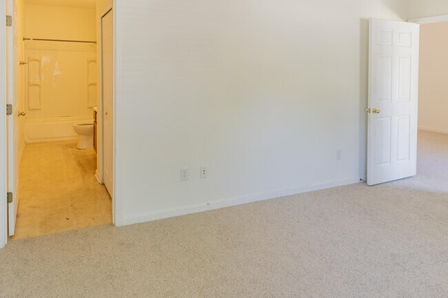 Foto del edificio - 3680 Kirkpatrick Cir