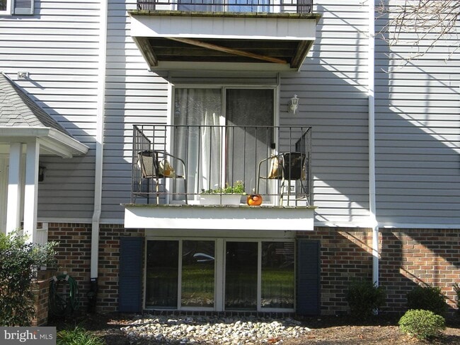 Building Photo - 8028 Abbey Ct