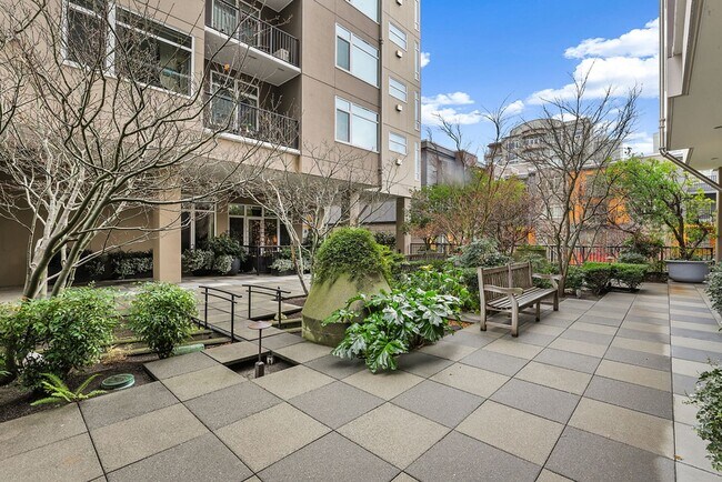 Building Photo - Amazing Views & All the Amenities at The Ellington w/Parking! $2650