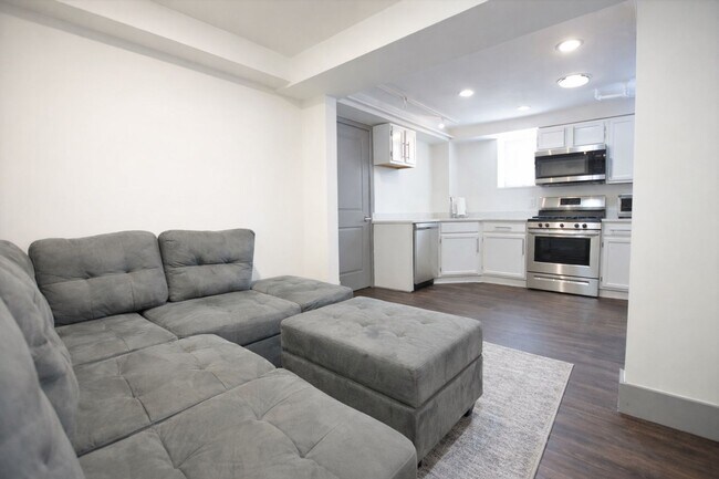 Foto del edificio - 306 Bryant Ave