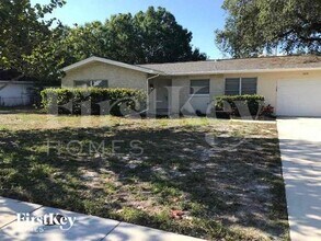 Building Photo - 1376 Burtwood Dr
