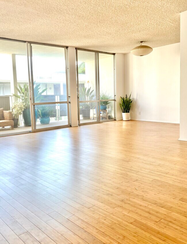 850 N Kings Rd, West Hollywood, CA 90069 Condo for Rent in West
