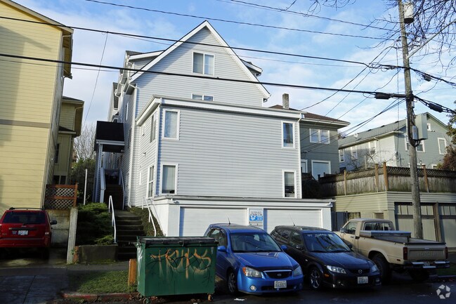 Building Photo - 4746 19th Ave NE
