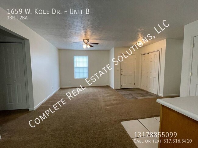 Building Photo - 1659 W Kole Dr