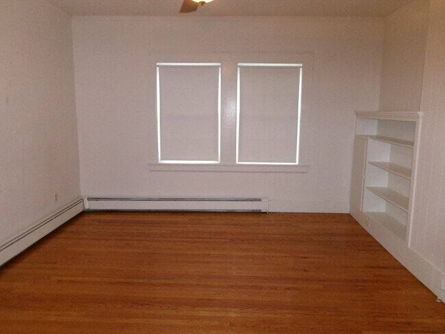 Foto del edificio - 58 Bancroft Park