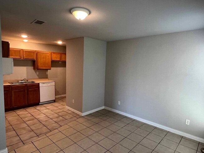 Foto del edificio - 432-434 Chestnut Lane