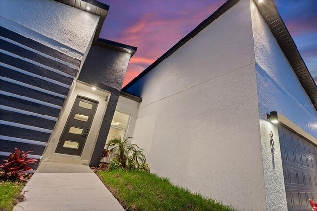 Foto del edificio - 302 Elderberry Ct