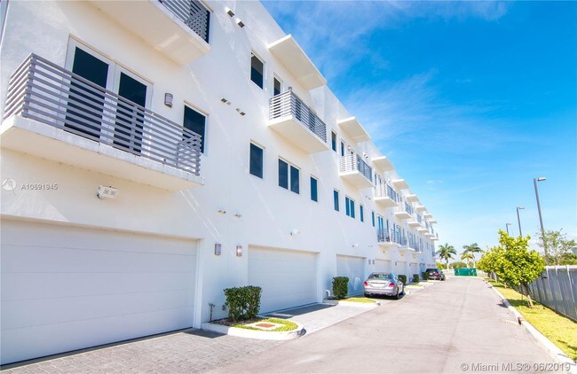 Building Photo - 9173 NW 33rd St