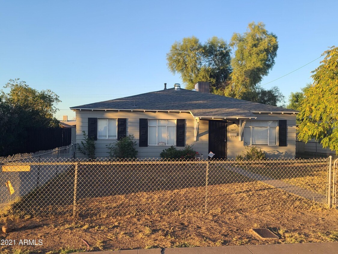 Foto principal - 3422 E Taylor St