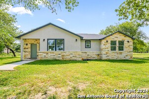Foto principal - 25617 Campbellton Rd