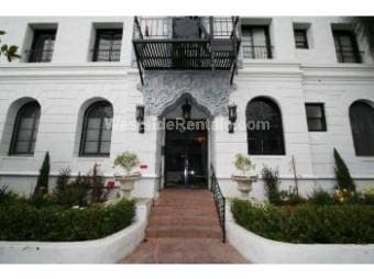 Primary Photo - 735 S St Andrews Pl