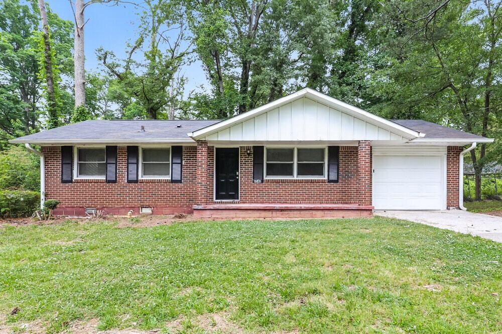 Primary Photo - 8540 Stonewall Jackson Dr