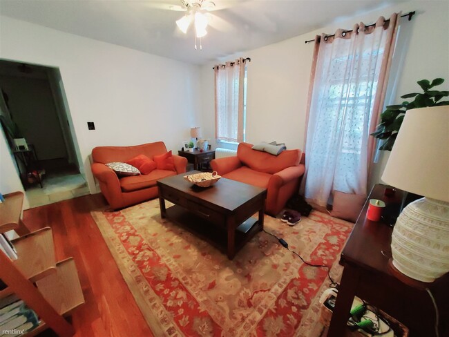 Building Photo - 1 br, 1 bath Condo - 639 Summer St