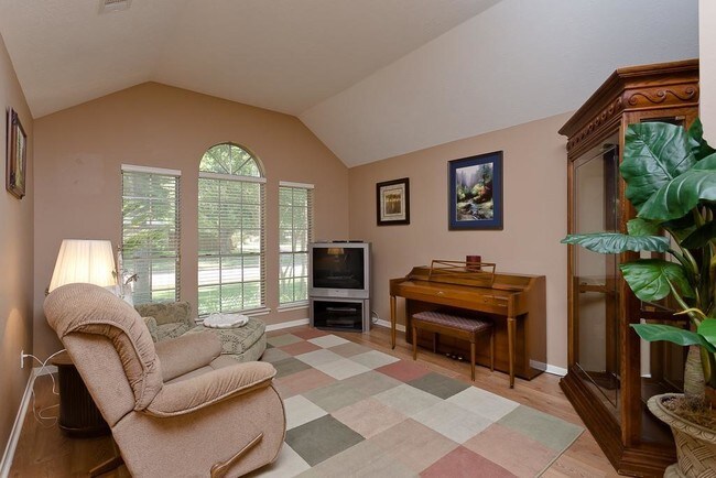 Building Photo - 7222 Yardley Dr