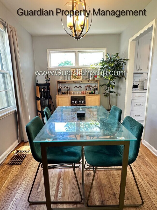 Foto del edificio - St Louis Park Single Family Home, 1 Car Ga...