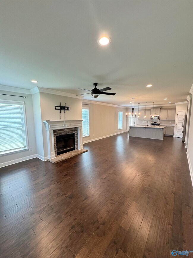 Foto del edificio - 603 Hudlowe Ln