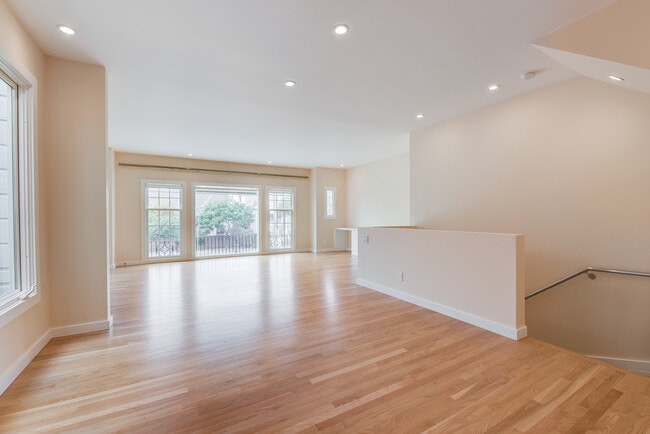 Building Photo - 356 Arguello Blvd