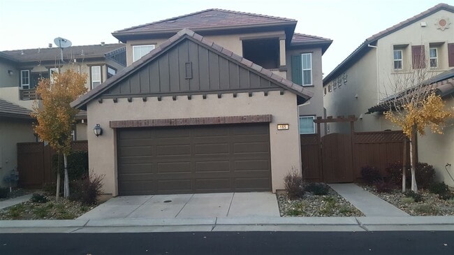 Building Photo - 165 W Santa Barbara Way