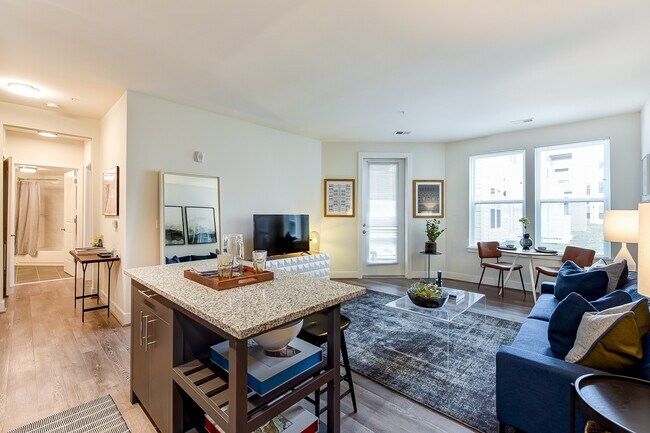 Foto del edificio - Crest At Skyland Town Center