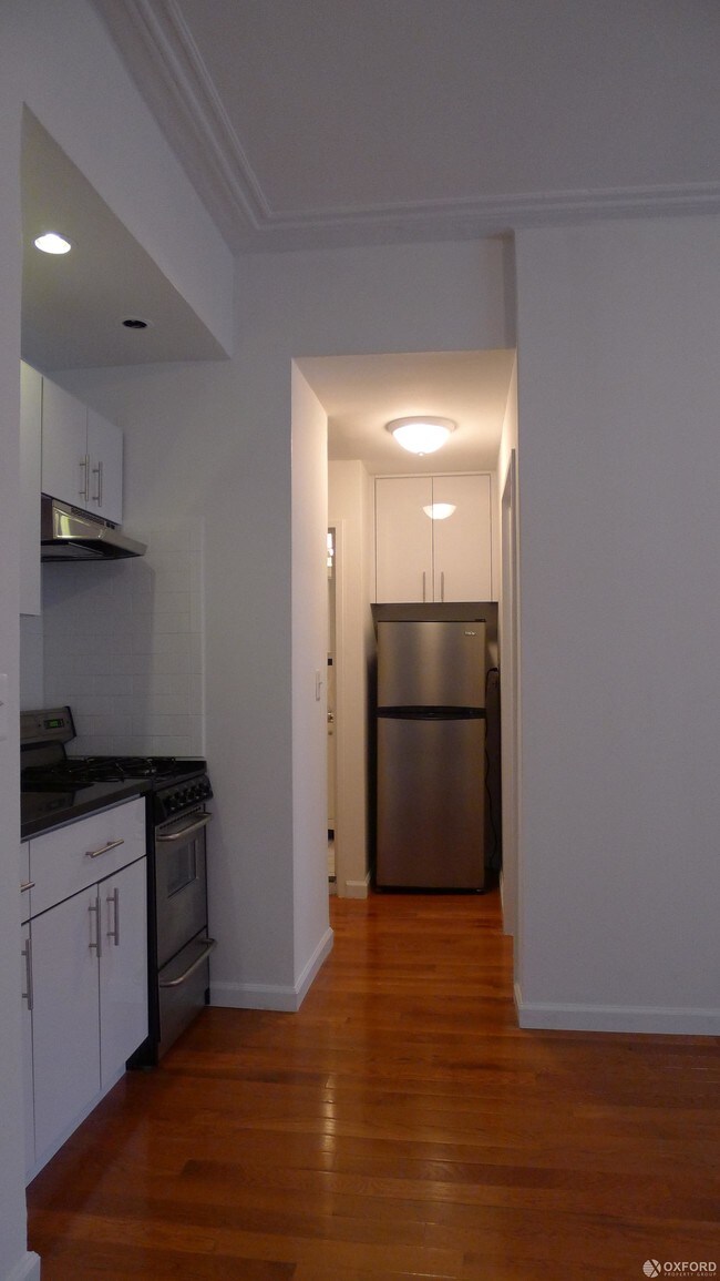 Building Photo - 11 East 32nd Street