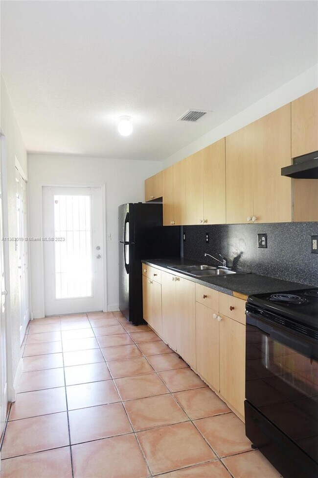 Foto del edificio - 10101 W Indigo St
