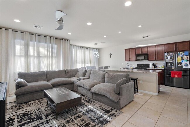 Foto del edificio - 417 Epiphany Ln