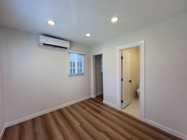 Foto del edificio - 1600 Sherman Pl
