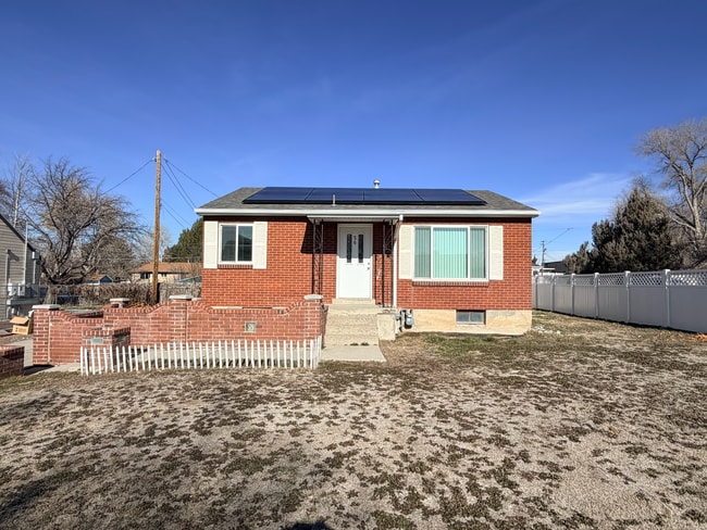 Building Photo - 56 Cottage Ave