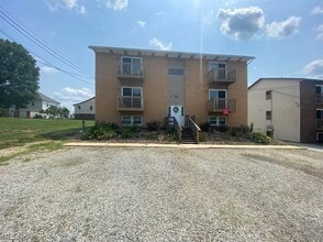 Building Photo - 101 Wildwood Dr