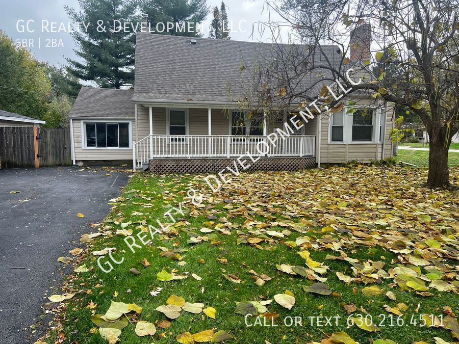 Primary Photo - *** 5 BDRM / 2 FULL BTH / APPL INCL / WASH...