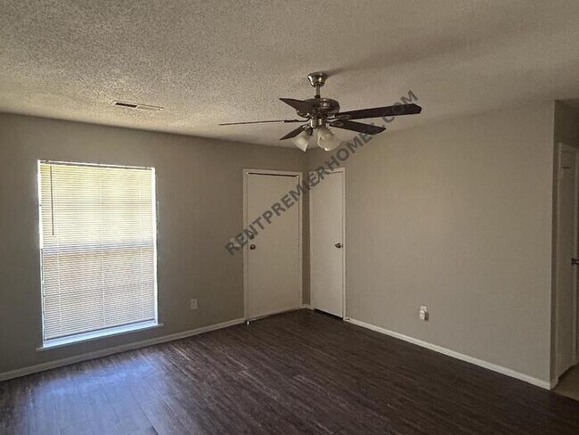 Foto del edificio - 2748 S 134th E Ave