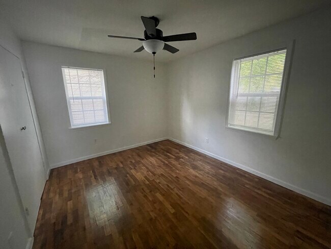 Foto del edificio - 964 Blythe St