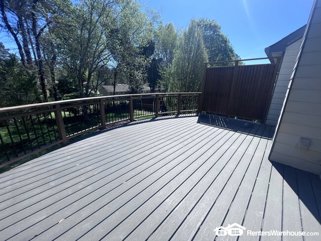 Building Photo - 1091 Appian Way