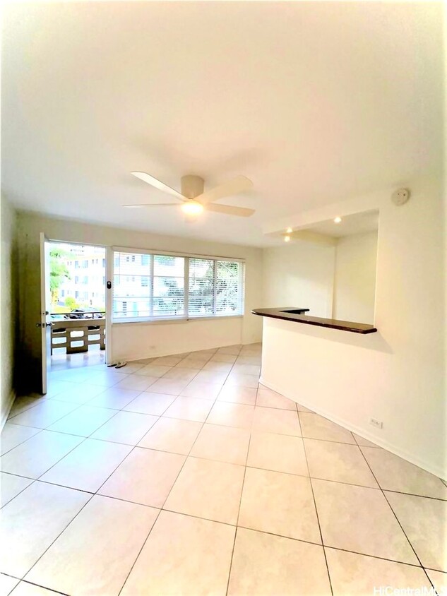 Foto principal - Charming 1 bedroom, 1 bath, 1 parking in W...