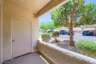 Building Photo - 75 N Valle Verde Dr