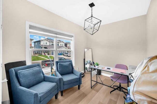 Photo du bâtiment - 101 Midtown Cl SW