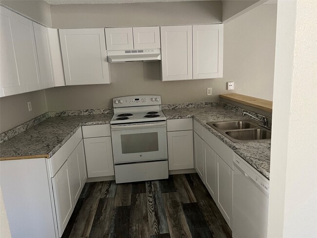 Foto del edificio - 12608 Newbrook Dr