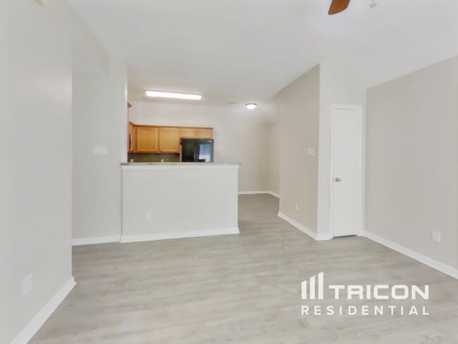 Building Photo - 24307 Hard Wood Dr