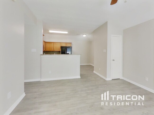 Foto del edificio - 24307 Hard Wood Dr