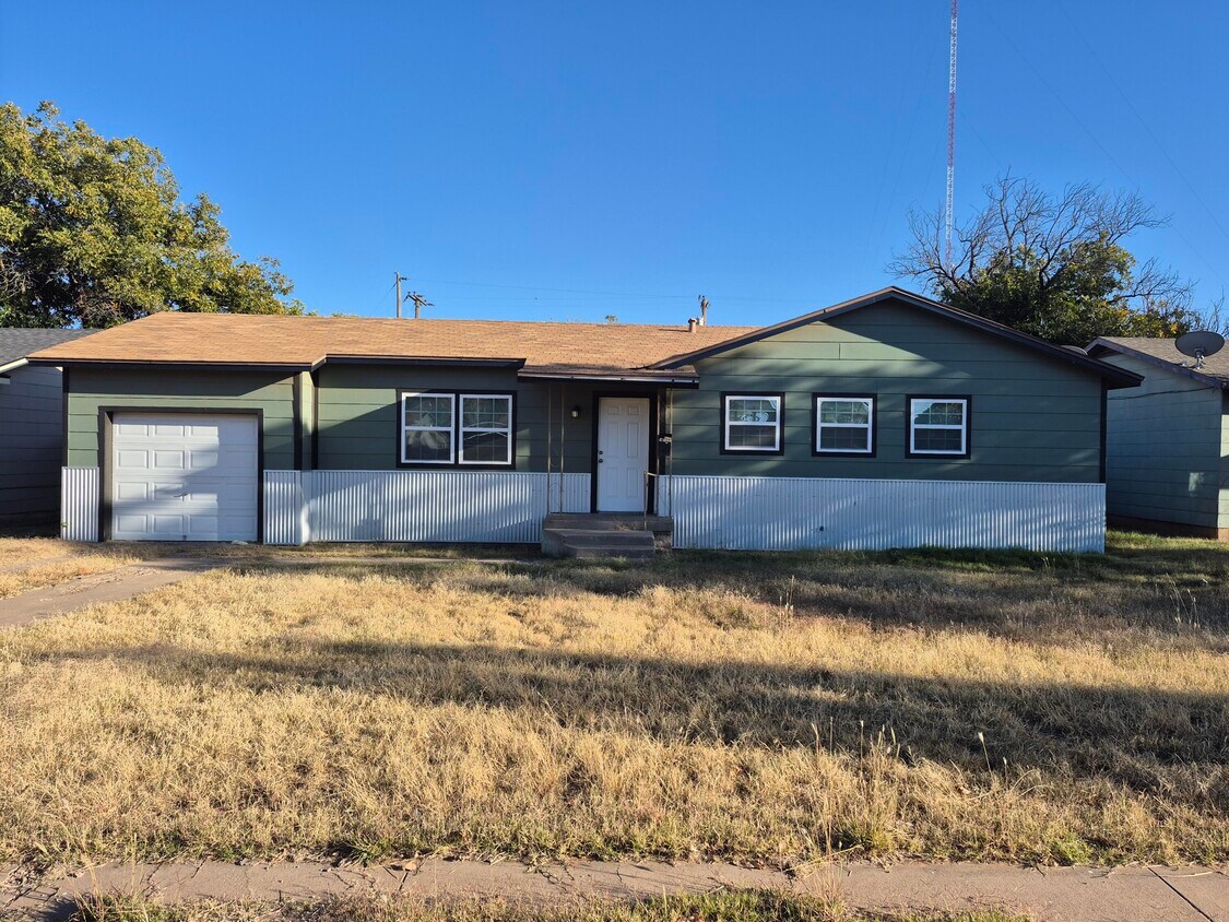 Primary Photo - 5403 Avenue B