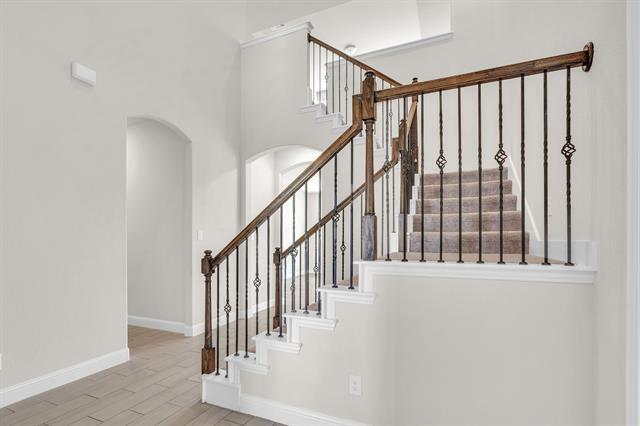 Building Photo - 7243 Crowell Ave