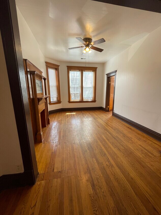 2722 W Haddon Ave Unit 2, Chicago, IL 60622 Apartments in Chicago, IL