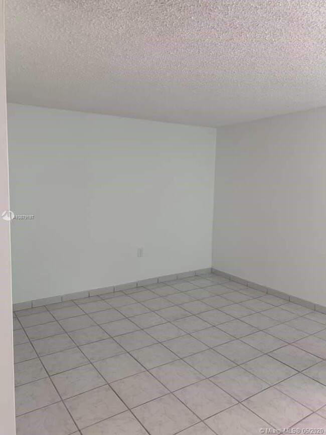 Foto del edificio - 5050 NW 7th St