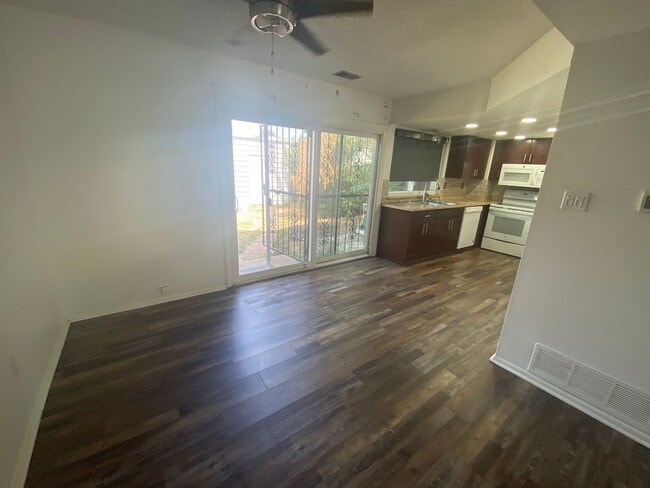 Foto del edificio - Nice 3 bedroom townhome in Aurora