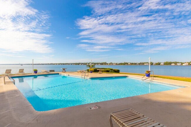 Foto del edificio - 1516 Sandpiper Ln