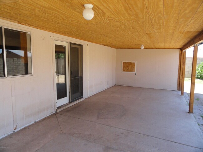 Foto del edificio - 3338 W Tonto Ln