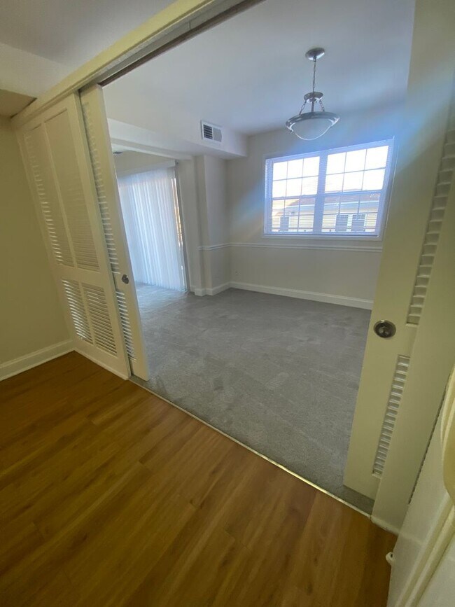 Interior Photo - Randolph Square Apartments
