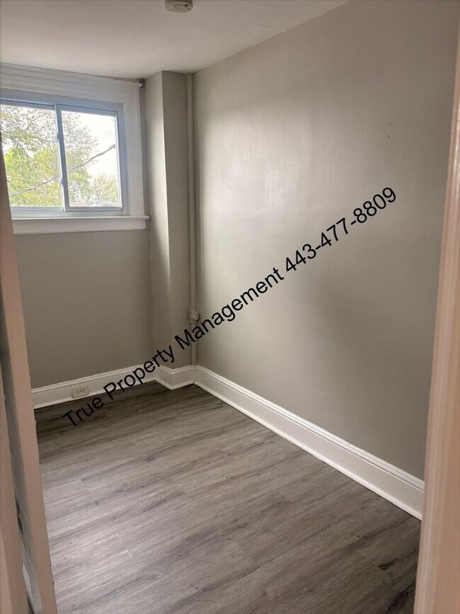 Foto del edificio - 3212 Elmora Ave